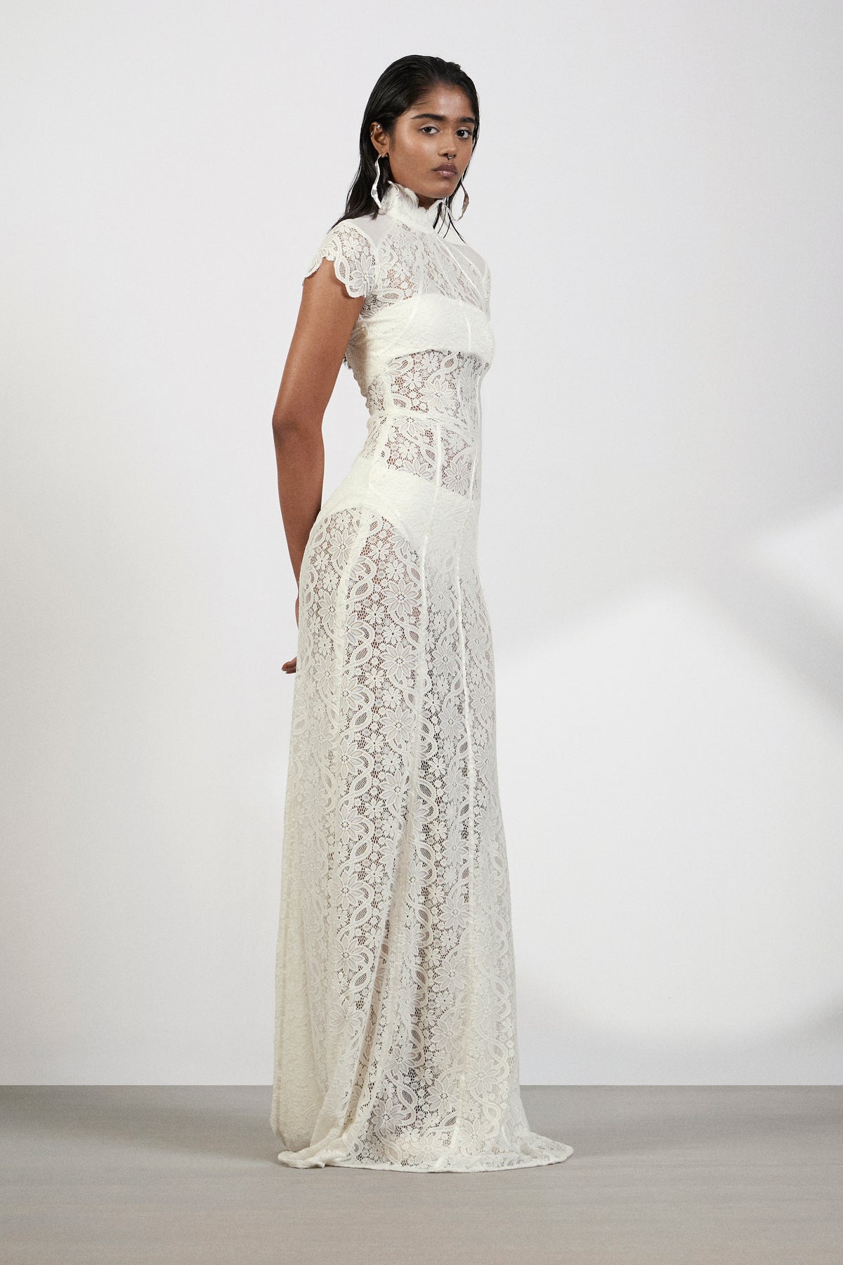 gabriella lace dress MJ1060