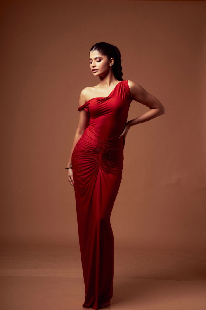 Anjini Dhawan In Dana